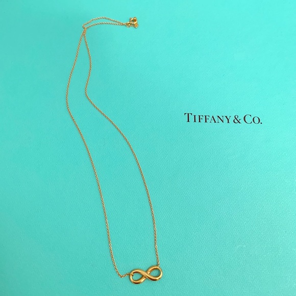 ✨SOLD✨ Tiffany & Co. 18K Gold Infinity Pendant - Picture 1 of 6